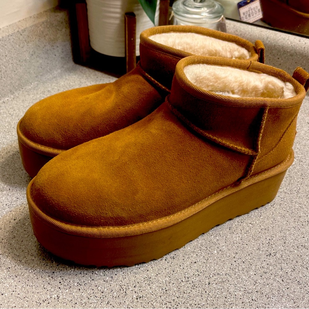 Classic Ultra Mini Platform Ugg